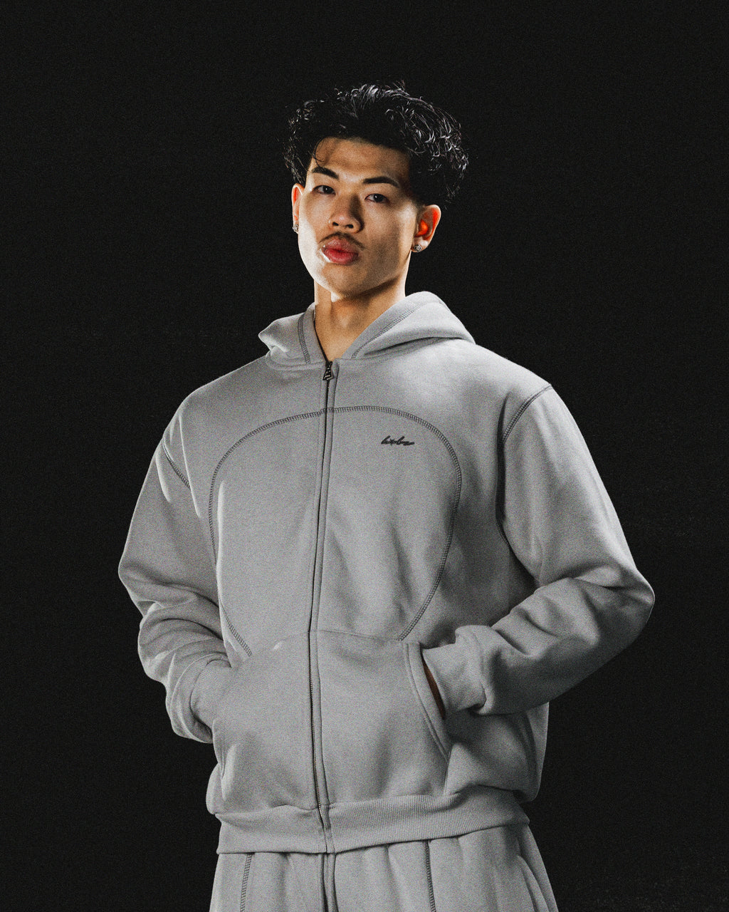 SEAMY ZIPHOODIE GREY