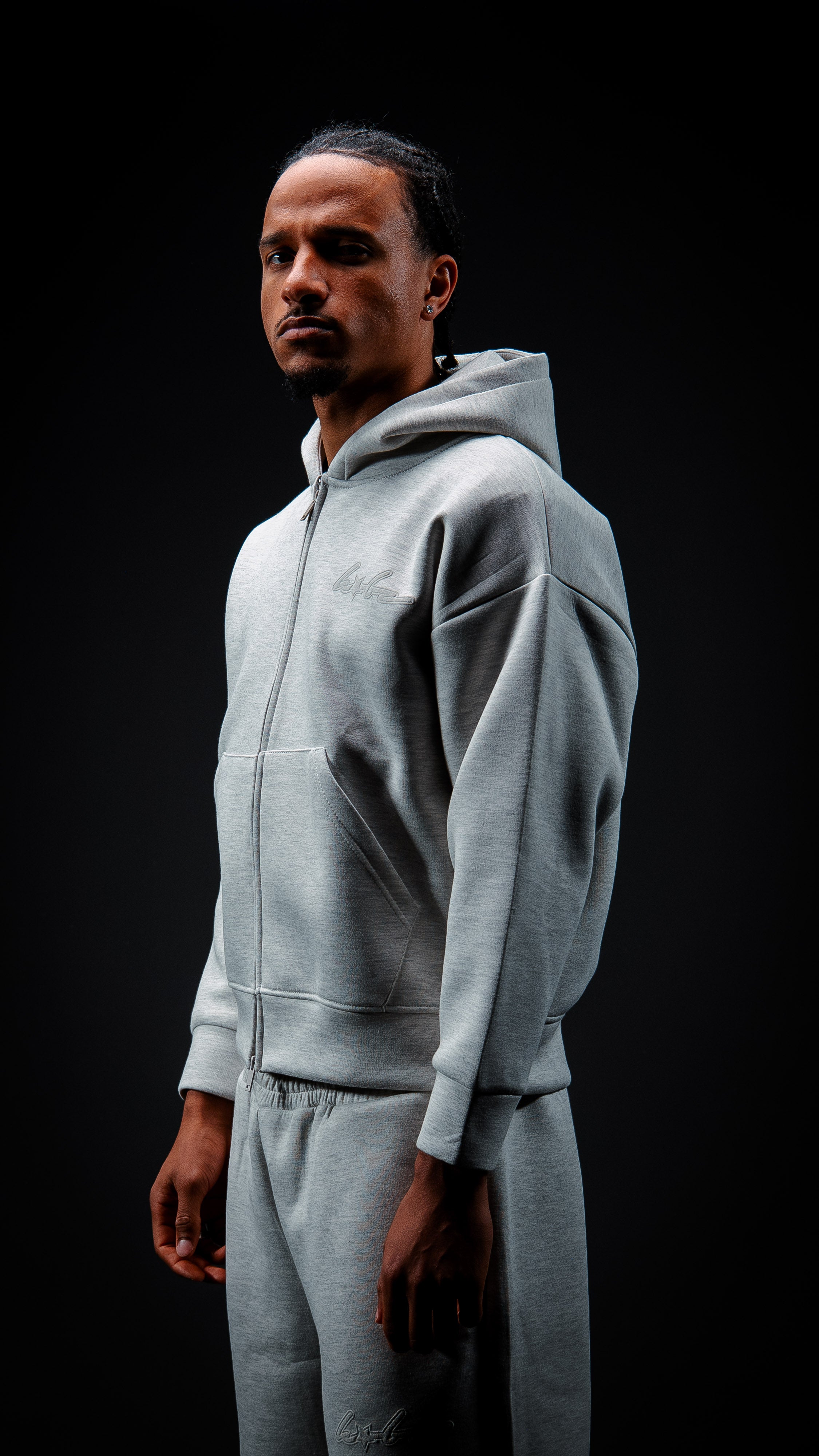 SIGNATURE ZIPHOODIE LIGHT GREY