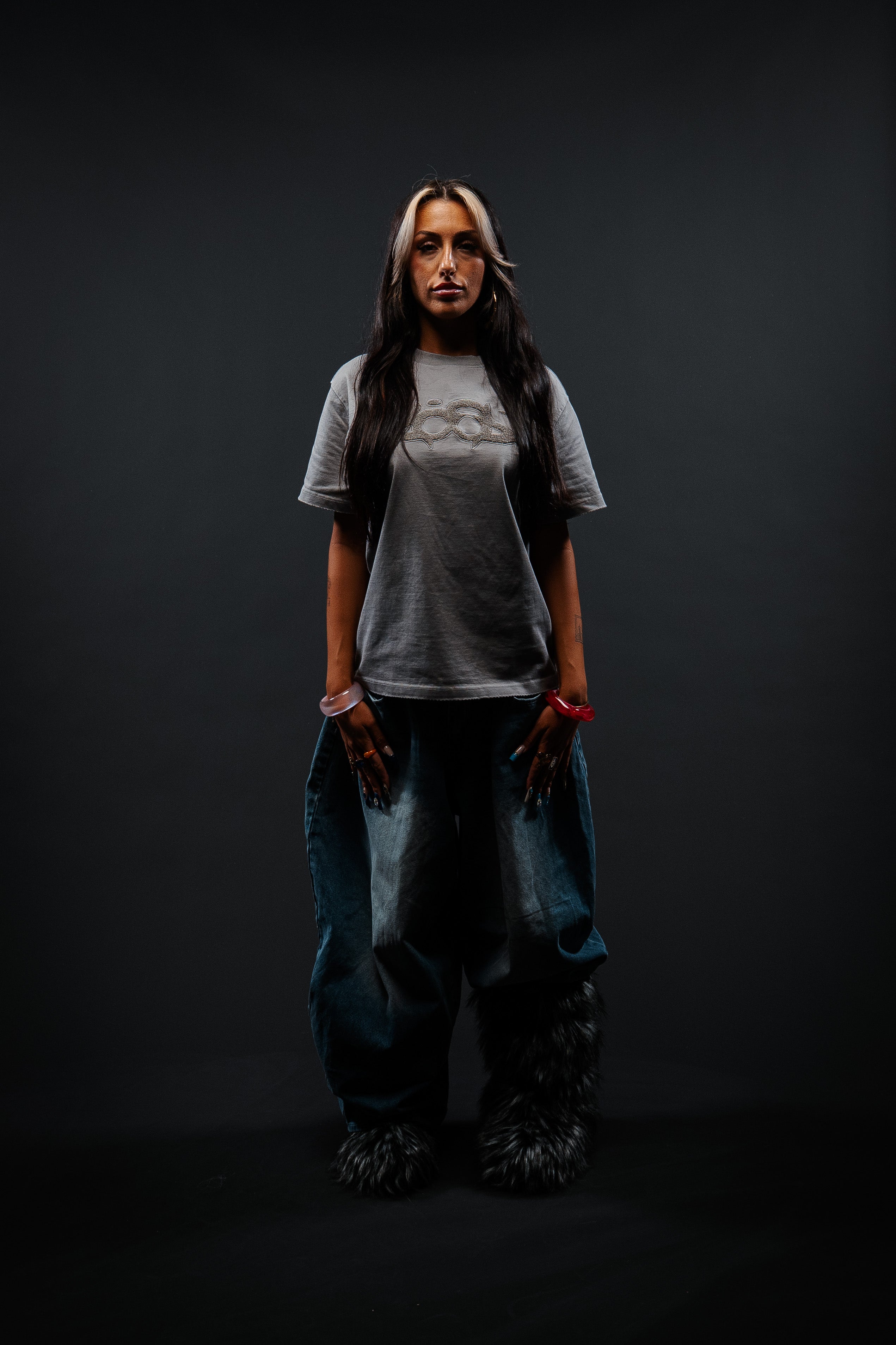 STONE ARABIC TEE