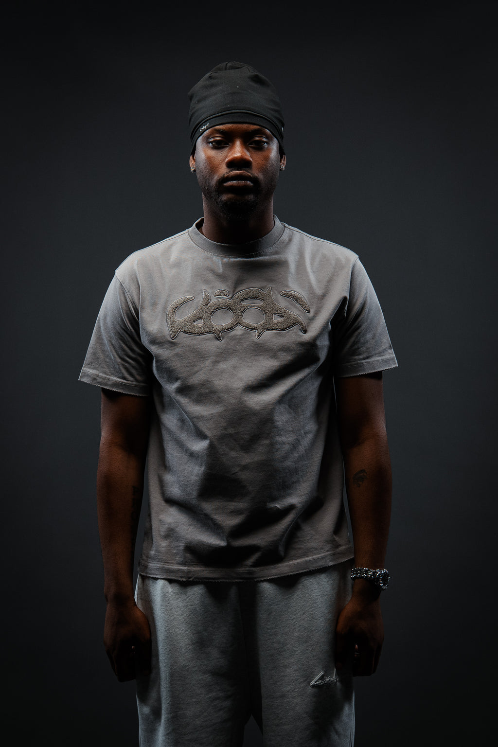 STONE ARABIC TEE