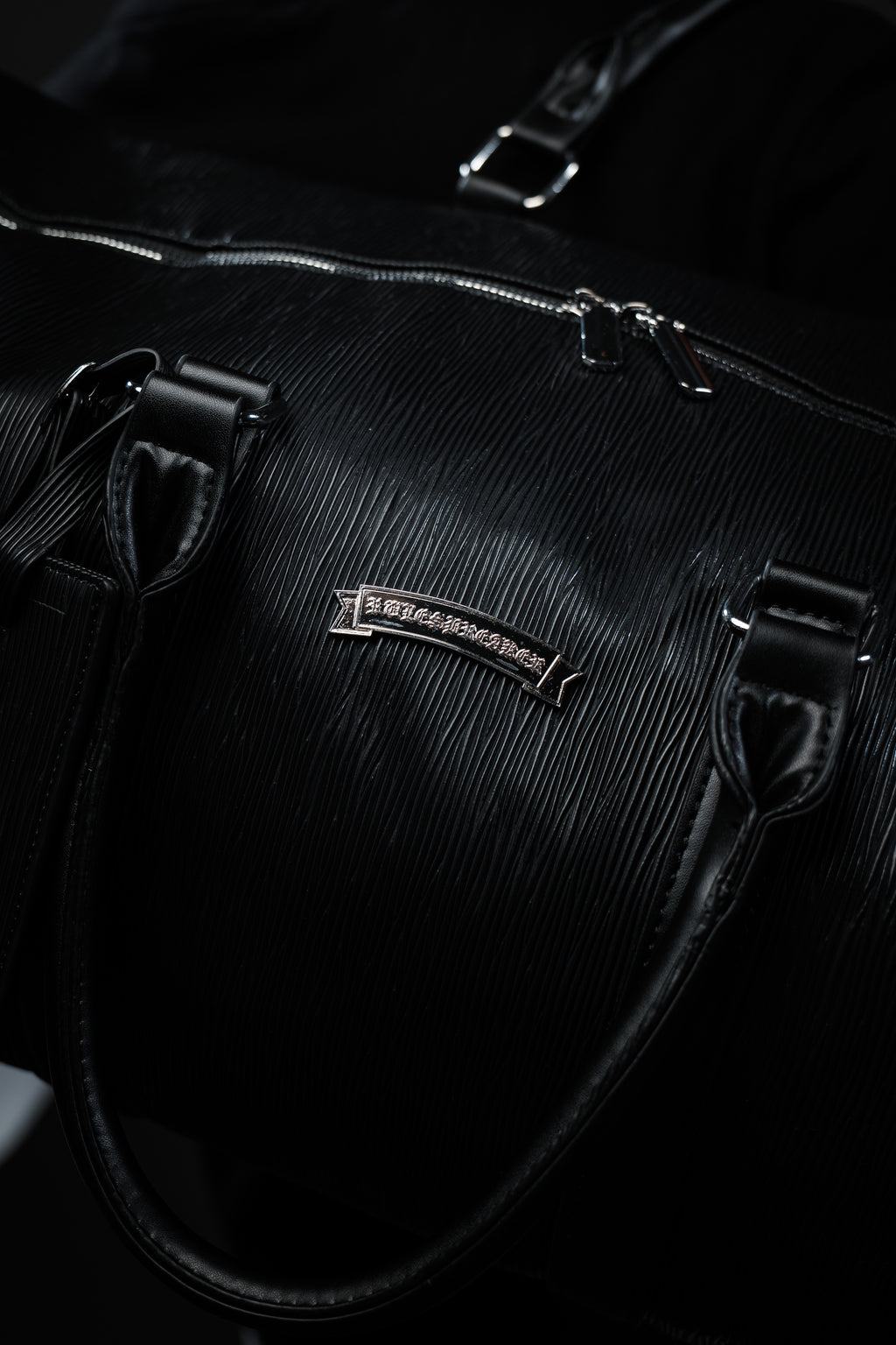 BRUSHED LEATHER TRAVEL BAG